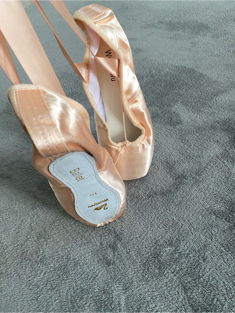 Wendywu Pink Satin Pointe Ballet Shoes Size 10 - Picture 9 of 16